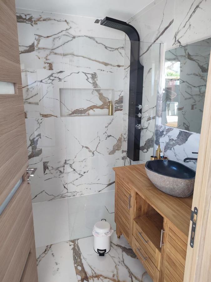 Magnifique Appartement 2 Chambres Avec 50 M2 De Jardin Privatif La Crau Ngoại thất bức ảnh