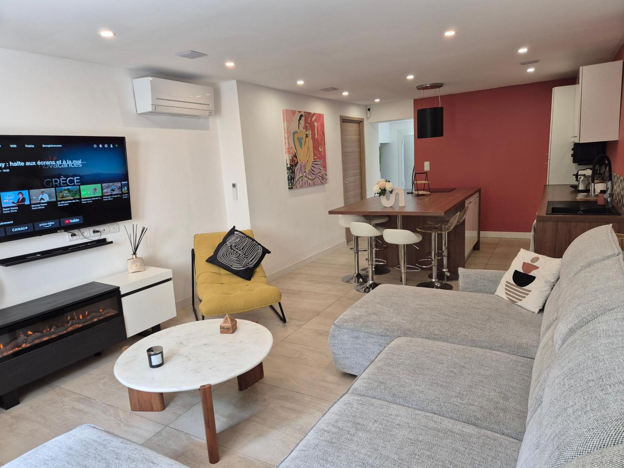 Magnifique Appartement 2 Chambres Avec 50 M2 De Jardin Privatif La Crau Ngoại thất bức ảnh
