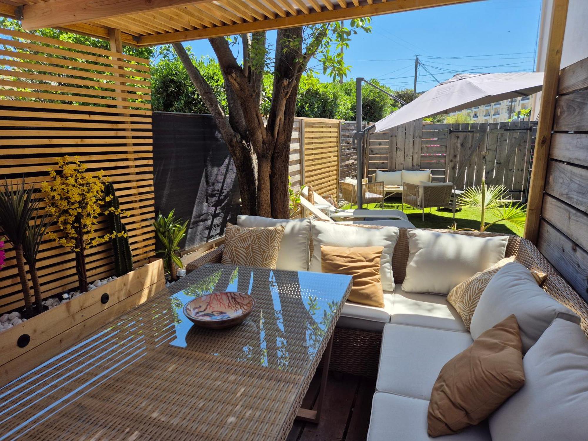 Magnifique Appartement 2 Chambres Avec 50 M2 De Jardin Privatif La Crau Ngoại thất bức ảnh
